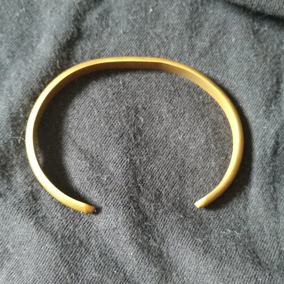 Small brass cuff - Picture 1 of 3